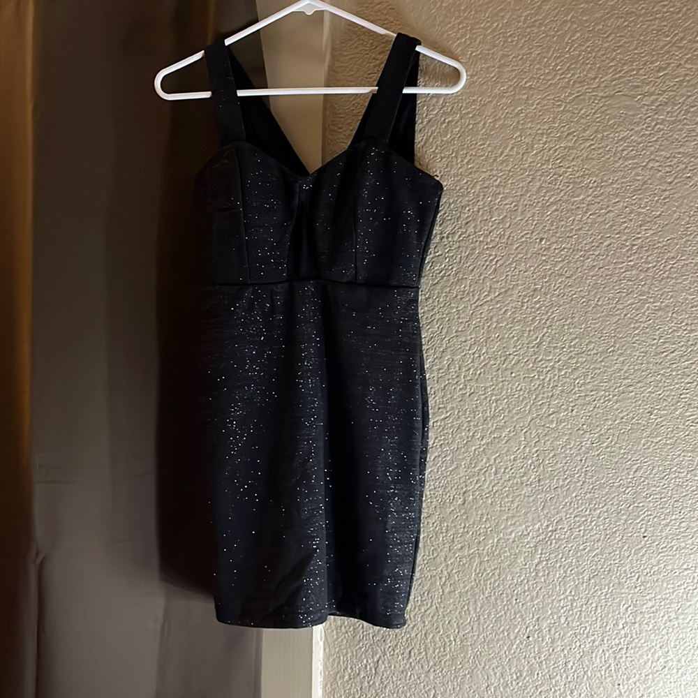 Black sparkly hoco dress, size 3, brand (trixxi) only worn once